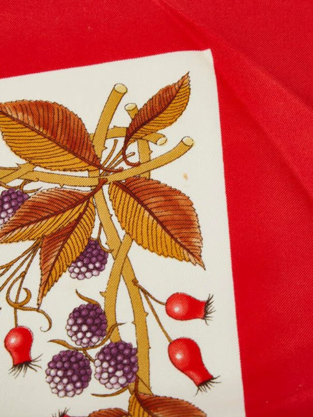 Gucci Vaccornero Botanical Red White Multicolor Silk - Picture 3 of 5